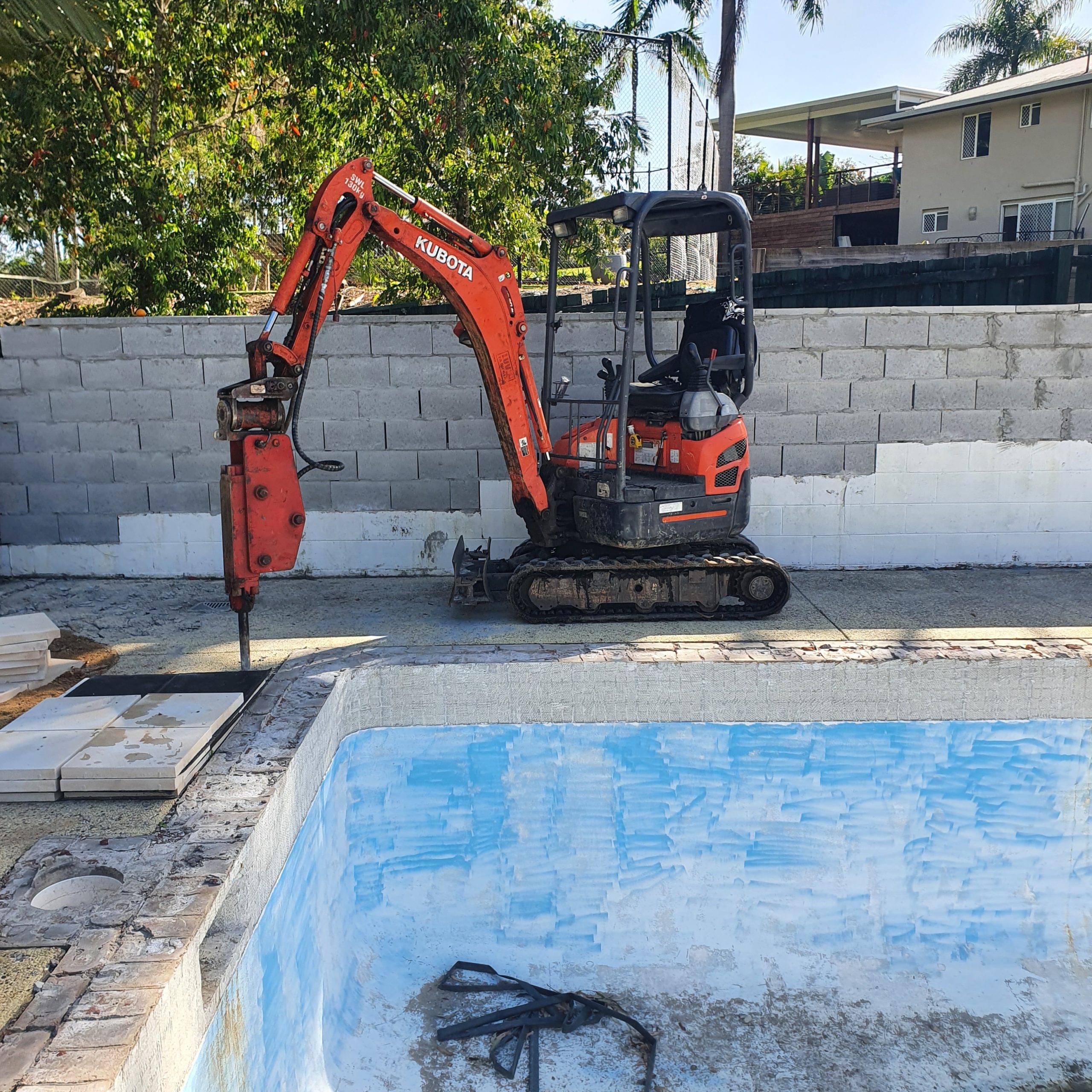 Mini Digger & Operator Gold Coast Mini Digger Excavator Hire Gold Coast