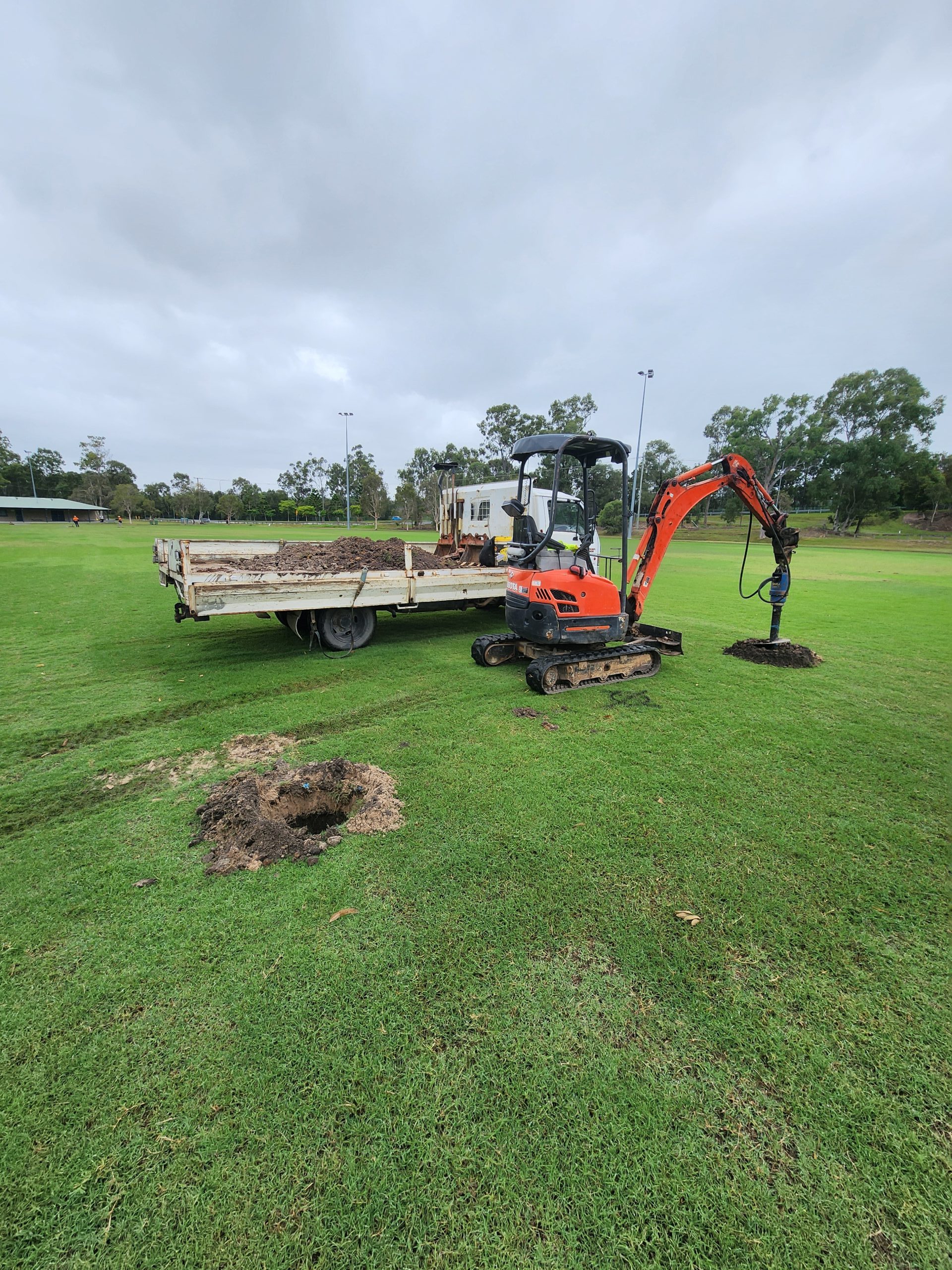 Mini Diggers Gold Coast Mini Digger Excavator Hire Gold Coast